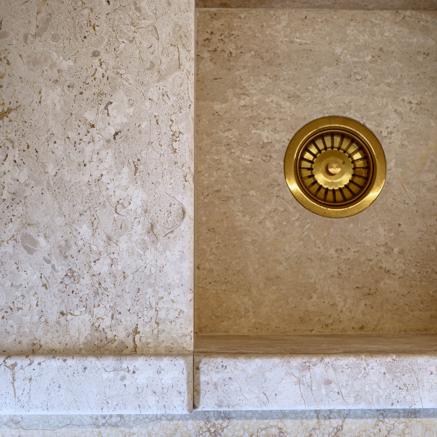 Lavello Cucina doppia vasca con gocciolatoio in Pietra Marmo Bianco di Orosei | Stone Art 